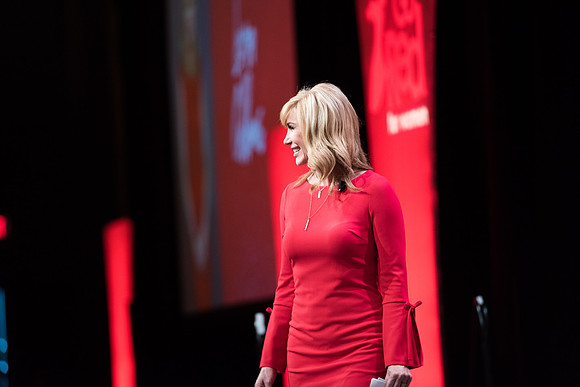 Leeza Gibbons