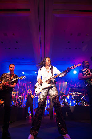 Earth, Wind & Fire